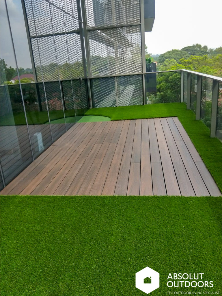 Balcony with Artificial Grass and Decking